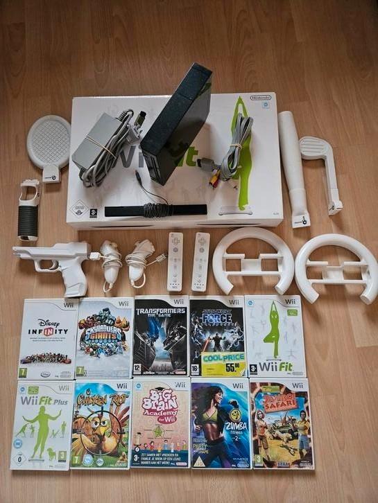 10 spellen + complete  wii spelcomputer met accessoires, Spelcomputers en Games, Games | Nintendo Wii, Zo goed als nieuw, Overige genres