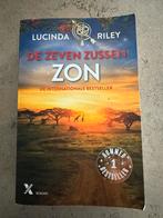 Lucinda Riley boeken de zeven zussen serie, Lucinda Riley, Ophalen of Verzenden, Zo goed als nieuw, Nederland