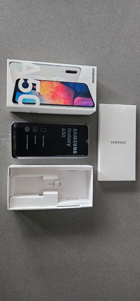 Samsung galaxy a50 wit, in nieuw staat!! 128 gb geheugen, Telecommunicatie, Mobiele telefoons | Samsung, Zo goed als nieuw, Galaxy A