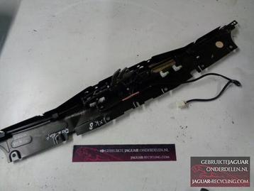Cabrio dak slotplaat Jaguar XK HJA8226EA beschikbaar voor biedingen