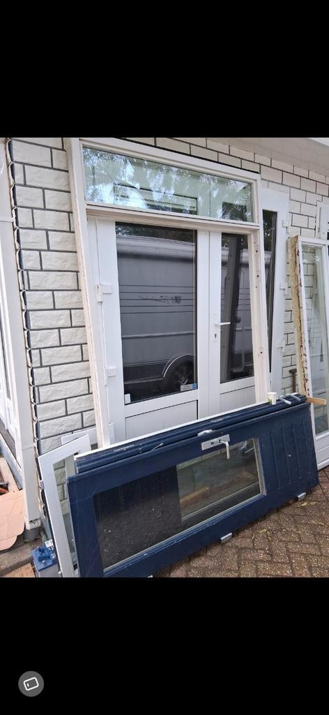 Tuindeuren 3 punt sluitwerk Kade rubbers en kozijn, Doe-het-zelf en Verbouw, Kozijnen en Schuifpuien, Zo goed als nieuw, Deurkozijn