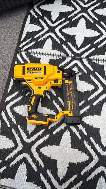 DEWALT DCN680N-XJ 18V XR 18GaMinibrad accu afwerktacker beschikbaar voor biedingen