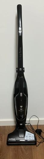 Nilfisk steelstofzuiger, Witgoed en Apparatuur, Stofzuigers, Ophalen of Verzenden, Kruimeldief