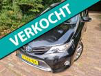 Toyota Auris Touring Sports 1.8 Hybrid Lease Panodak 1e Eig., Stof, Gebruikt, Zwart, Zwart