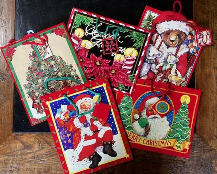 Kerst tasjes uitvouwbaar, Diversen, Kerst, Zo goed als nieuw, Ophalen of Verzenden