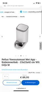 Petlux Voerautomaat Met App 23x23x42 cm, Ophalen, Gebruikt