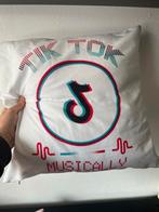 TikTok kussentje met oude logo Musically, Ophalen of Verzenden, Wit, Vierkant