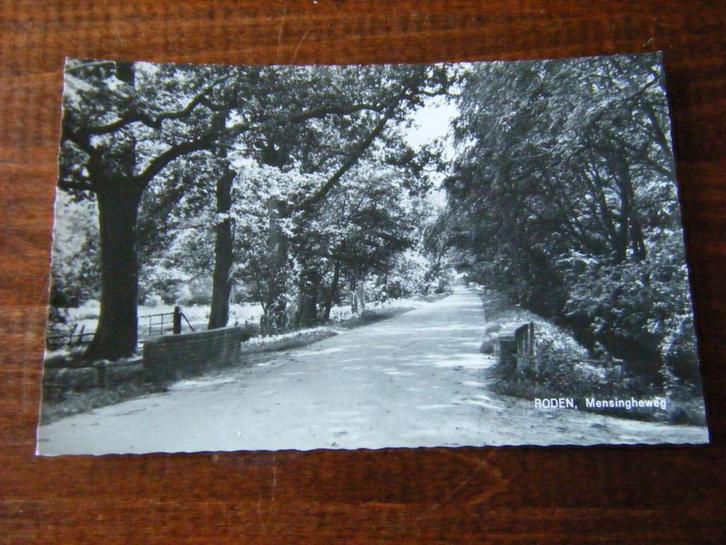 W35 - Roden - Mensingheweg - Mooi/Oud, Verzamelen, Ansichtkaarten | Nederland, Drenthe, 1960 tot 1980, Ophalen of Verzenden