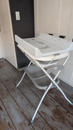 Babybadje met aankleedkussen - praktisch en ruimtebesparend, Zo goed als nieuw, Badje, Standaard, Ophalen