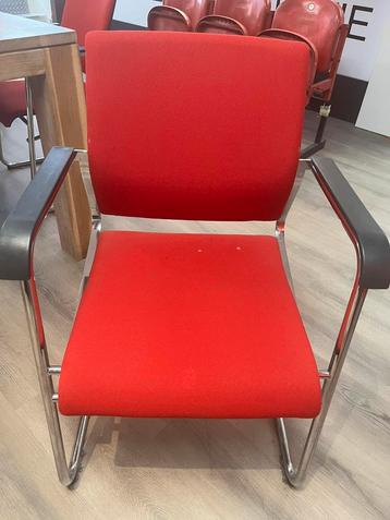 Stoelen 7 stuks beschikbaar voor biedingen