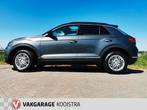 Volkswagen T-Roc 1.5 TSI 150pk Sport Pano|Navi|ACC|Carplay, Voorwielaandrijving, Stof, Zwart, 4 cilinders