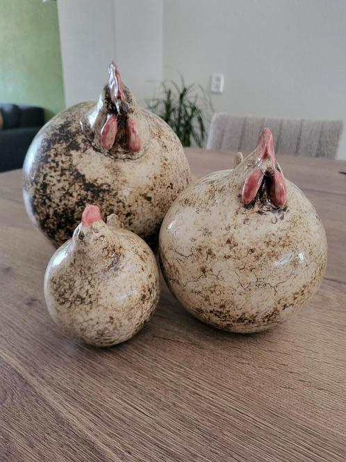 3 kippen van geglazuurd steengoed, Antiek en Kunst, Antiek | Keramiek en Aardewerk, Ophalen of Verzenden