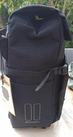 Fietstas Basil Move Schoudertas MIK Hooks 15L - Zwart, Fietsen en Brommers, Fietsaccessoires | Fietstassen, Ophalen, Nieuw, Basil