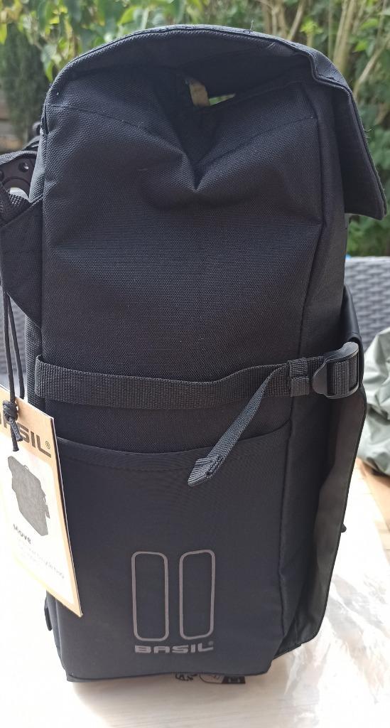 Fietstas Basil Move Schoudertas MIK Hooks 15L - Zwart, Fietsen en Brommers, Fietsaccessoires | Fietstassen, Nieuw, Ophalen