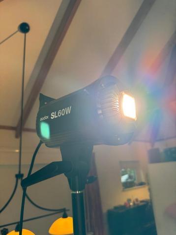 Godox SL60W beschikbaar voor biedingen