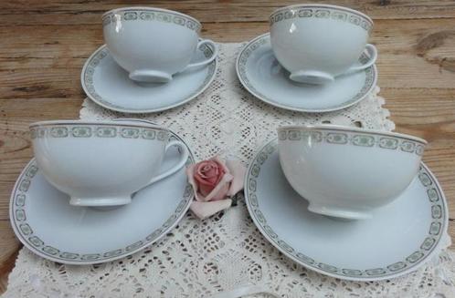 3 + 1 Vintage kop en schotels groen/ goud, Mosa 3 poortjes, Huis en Inrichting, Keuken | Servies, Gebruikt, Kop(pen) en/of Schotel(s)
