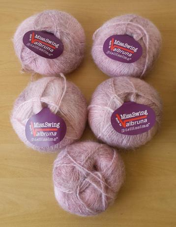 4,5 bol Roze Miss Swing Wol - Valbruna - 40% Mohair  beschikbaar voor biedingen
