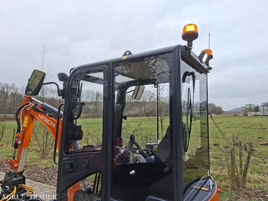 ≥ Hitachi ZX19-6 CR | bj2025 | 76 uur | 3 bakken en grijper