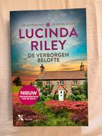 Lucinda Riley - De Verborgen Belofte (Zo goed als nieuw), Boeken, Romans, Ophalen of Verzenden, Zo goed als nieuw, Nederland