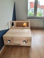 Houten autobed, Kinderen en Baby's, Kinderkamer | Bedden, Ophalen, 85 tot 100 cm, Gebruikt, Matras