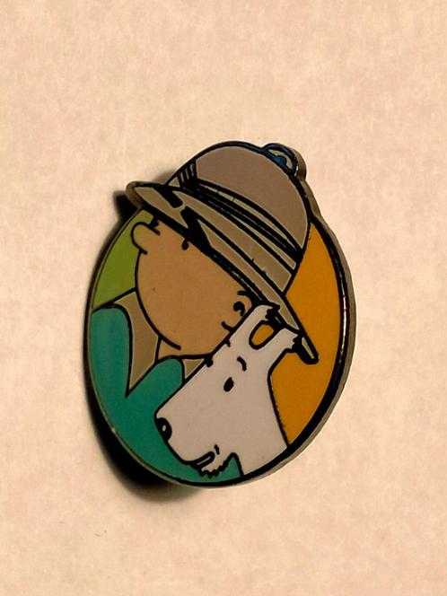 Kuifje hond Bobbie vintage strip stripfiguur pin Herge, Verzamelen, Speldjes, Pins en Buttons, Gebruikt, Verzenden