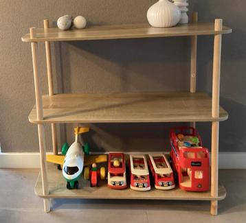 Opberger, wandrekje, Schoenenrek, boekenkast, 80 cm breed beschikbaar voor biedingen