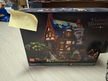 LEGO Ideas 21325 Middeleeuwse Smid beschikbaar voor biedingen