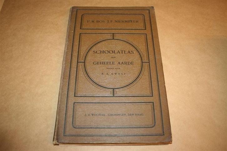 Schoolatlas der Geheele Aarde - Bos - 30e dr 1925, Boeken, Atlassen en Landkaarten, Gelezen, Landkaart, Nederland, 1800 tot 2000
