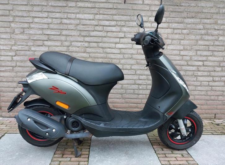 Piaggio Zip Snor Scooter - 2022 - 5105 km, Fietsen en Brommers, Scooters | Piaggio, Zo goed als nieuw, Zip, Maximaal 25 km/u, Benzine