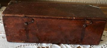 Antieke houten kistje ca 1930 beschikbaar voor biedingen