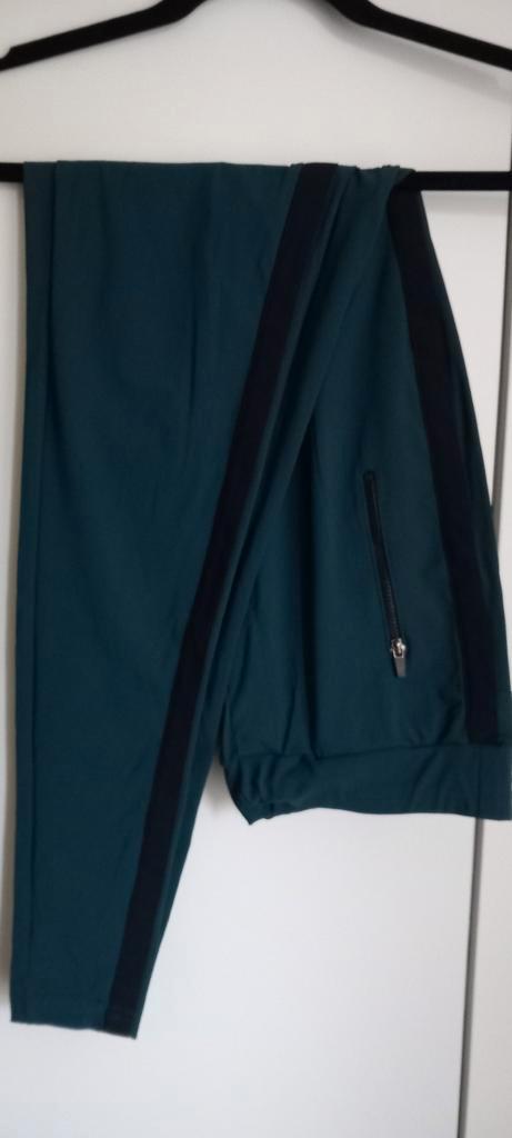 Blauw groene broek van Studio Anneloes M, Kleding | Dames, Broeken en Pantalons, Zo goed als nieuw, Groen, Lang, Ophalen of Verzenden