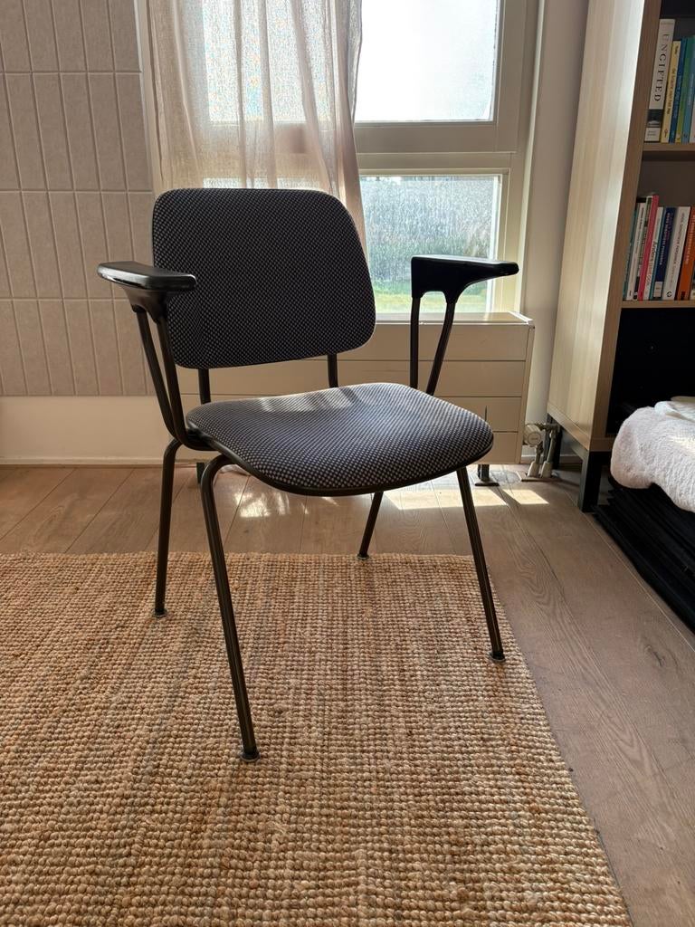 8 Fijne stoelen met leuning, Ophalen, Gebruikt, Blauw, Stof