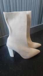 Prachige stoffen laarzen maat 40, Kleding | Dames, Hoge laarzen, Wit, Nieuw, Ophalen of Verzenden