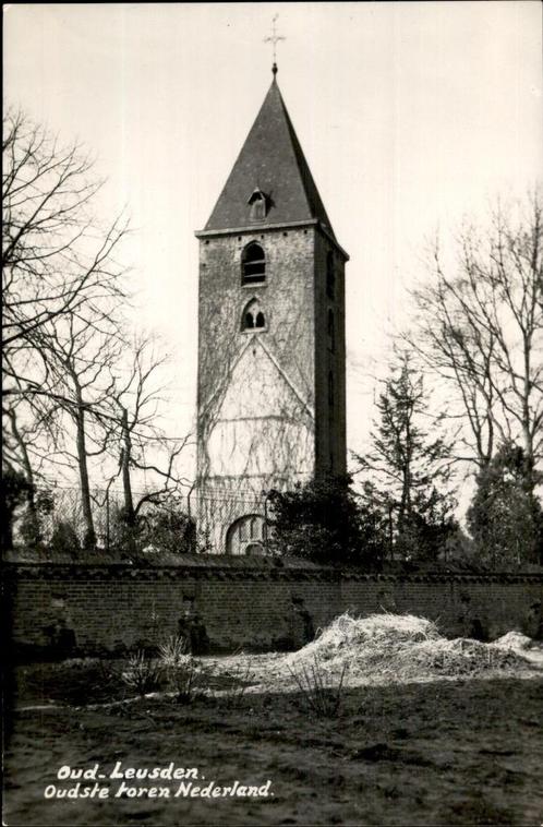 Oud Leusden Oudste Toren Nederl. Newo FOTOKAART  jaren 30, Verzamelen, Ansichtkaarten | Nederland, Ongelopen, Utrecht, 1920 tot 1940