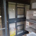 2 grote aluminium kooien (vluchten), Ophalen of Verzenden, Zo goed als nieuw, Aluminium, Vogelkooi