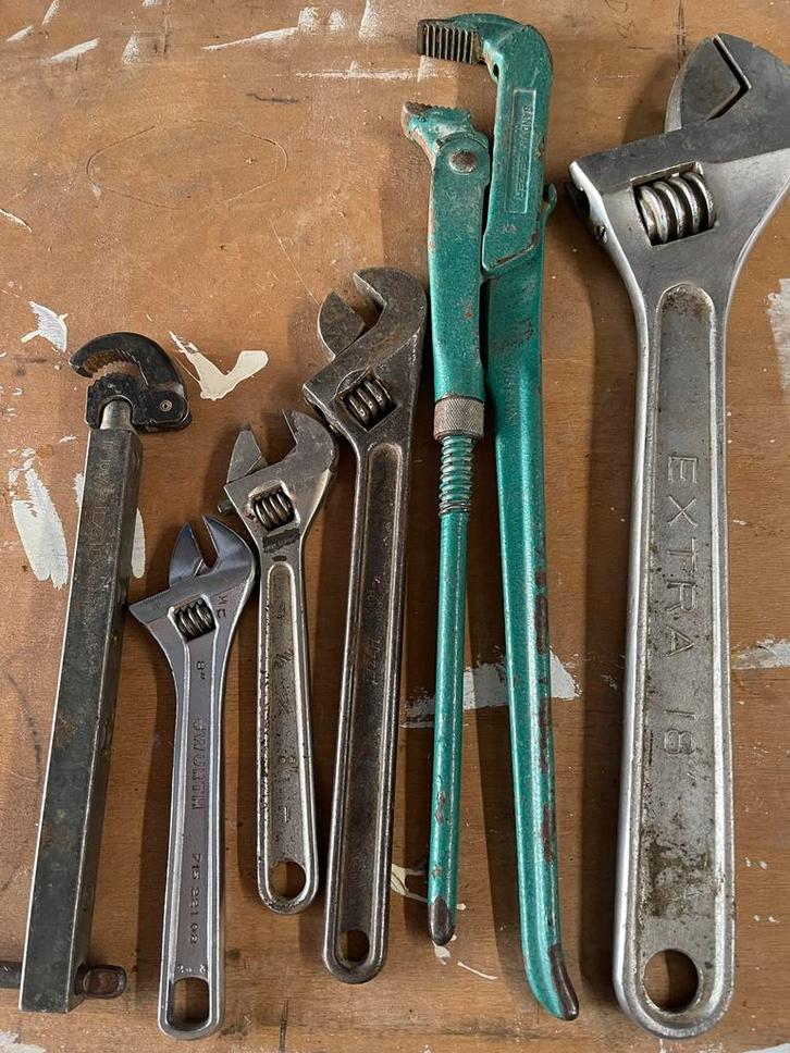 Diverse Set Verstelbare Moersleutels, Doe-het-zelf en Verbouw, Gereedschap | Handgereedschap, Gebruikt, Ophalen of Verzenden