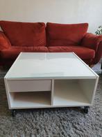 Ikea Boksel salontafel op wielen 79 cm x 79 cm wit, Huis en Inrichting, Tafels | Salontafels, 50 tot 100 cm, Minder dan 50 cm