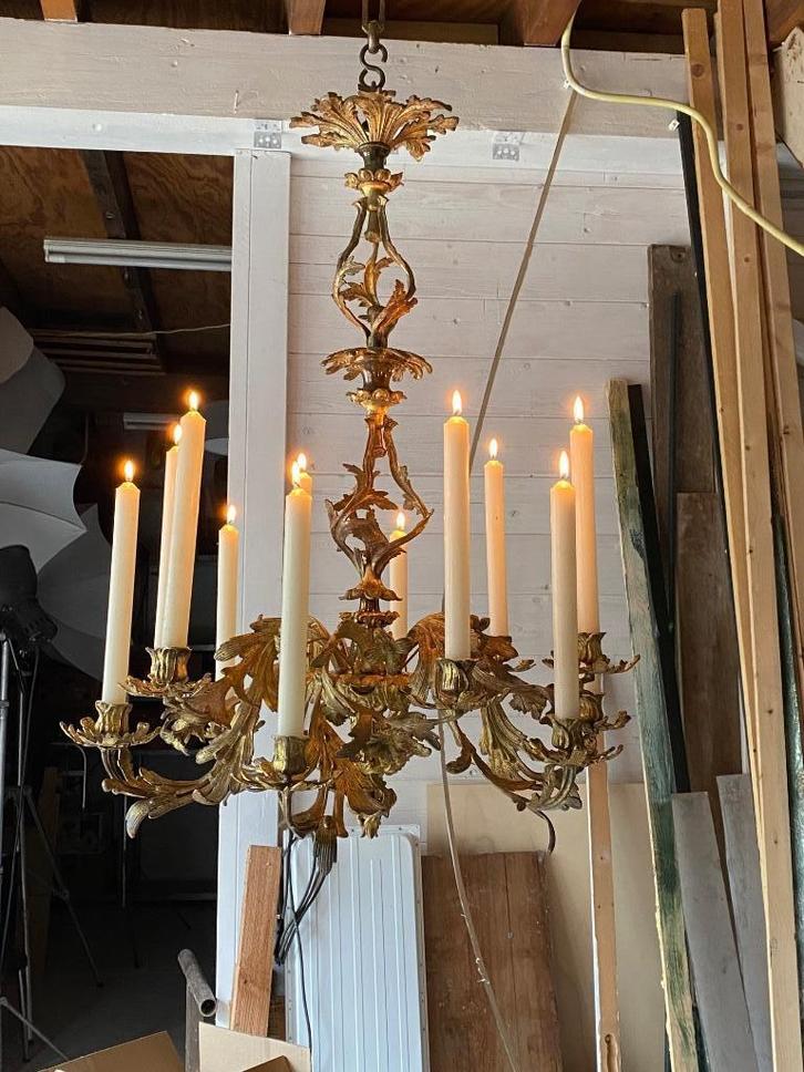 Antieke Franse Vuurvergulde kaarsen kroonluchter Neo Rococo, Huis en Inrichting, Lampen | Kroonluchters, Gebruikt, Metaal, Ophalen