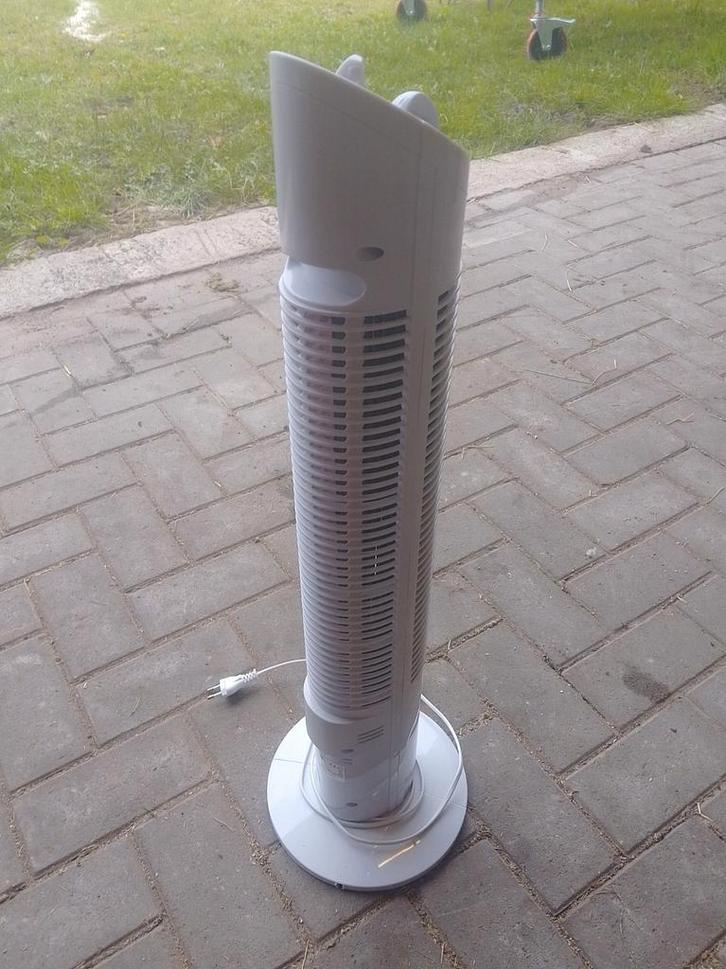 2 x Tristar toren ventilator. ZGAN., Witgoed en Apparatuur, Ventilatoren, Zo goed als nieuw, Torenventilator, Ophalen of Verzenden