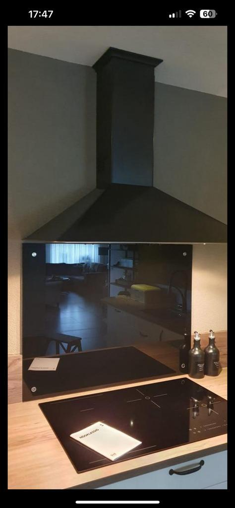 Inductiekookplaat, afzuigkap en glazen achterwand, Huis en Inrichting, Keuken | Keukenelementen, Zo goed als nieuw, Minder dan 100 cm