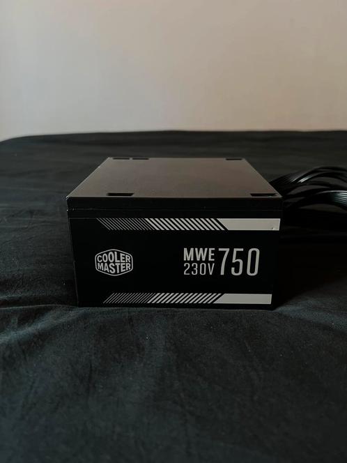 Cooler Master MWE White 750W, Computers en Software, Interne voedingen, Gebruikt, Ophalen of Verzenden