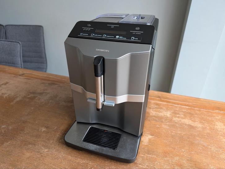 Siemens EQ.3 EQ3 S300 (klein defect), Witgoed en Apparatuur, Koffiemachine-accessoires, Gebruikt, Ophalen of Verzenden