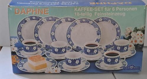 Servies, vazen, spaarpotten, bloempotten, schaaltjes etc., Antiek en Kunst, Antiek | Keramiek en Aardewerk, Ophalen of Verzenden