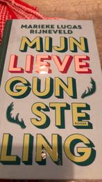 Marieke Lucas Rijneveld - Mijn lieve gunsteling, Boeken, Ophalen of Verzenden, Zo goed als nieuw, Marieke Lucas Rijneveld