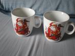 2 witte porseleinen kerstbekers met de kerstman. Merk Siaki., Ophalen of Verzenden, Gebruikt