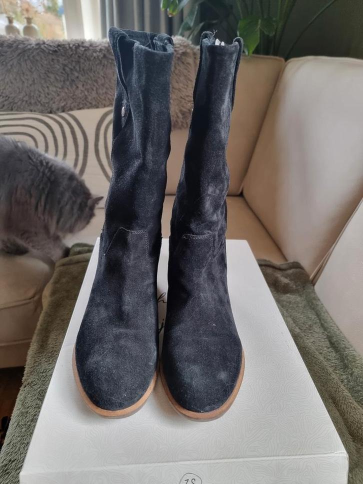 Suede laarzen zusss 41, Kleding | Dames, Schoenen, Zo goed als nieuw, Zwart, Ophalen of Verzenden
