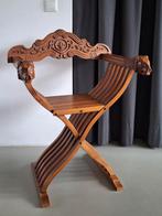 vintage antieke houten savonarola stoel met leeuwen-koppen, Ophalen, Twee, Stof, Grijs