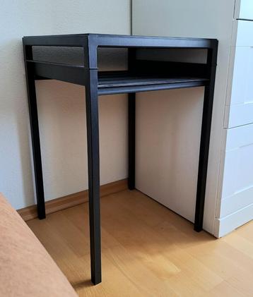 Industriële sidetable zwart staal bijzettafel  beschikbaar voor biedingen