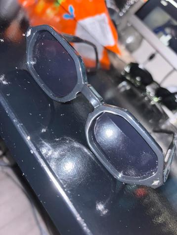 John dhalia beschikbaar voor biedingen