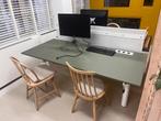 Twee stalen dubbele bureaus: 4 verstelbare werkplekken, Ophalen, Bureau
